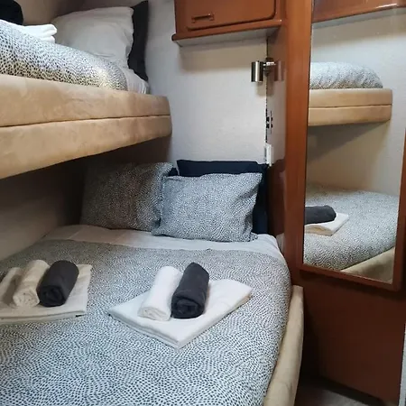 Flat Boat - Luxuryborder Πλωτό κατάλυμα Lisboa